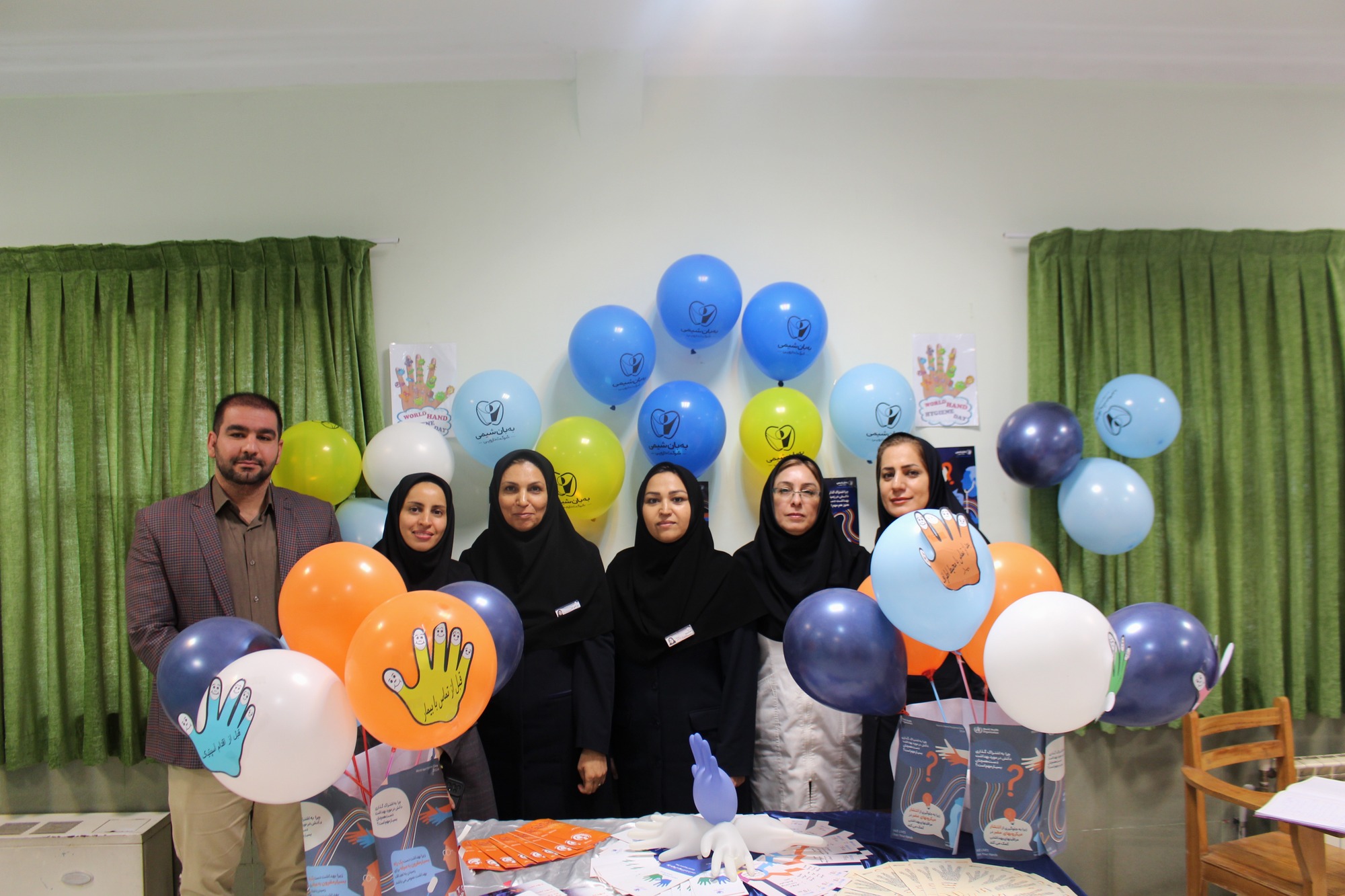  برپایی غرفه روز جهانی بهداشت دست