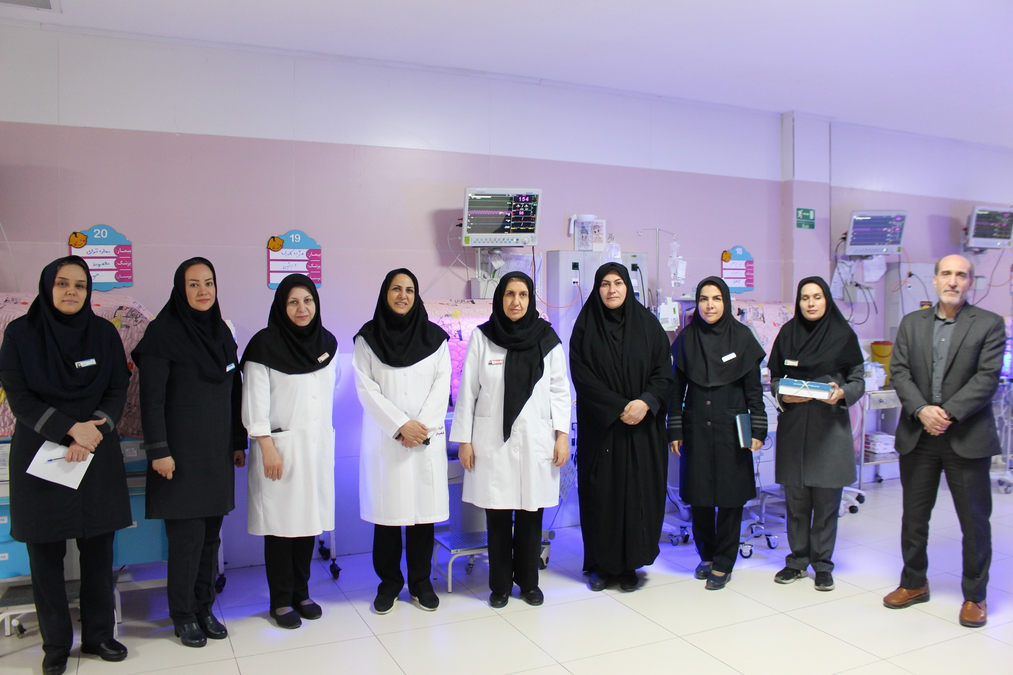 استادان؛ سازندگان فردای روشن جامعه